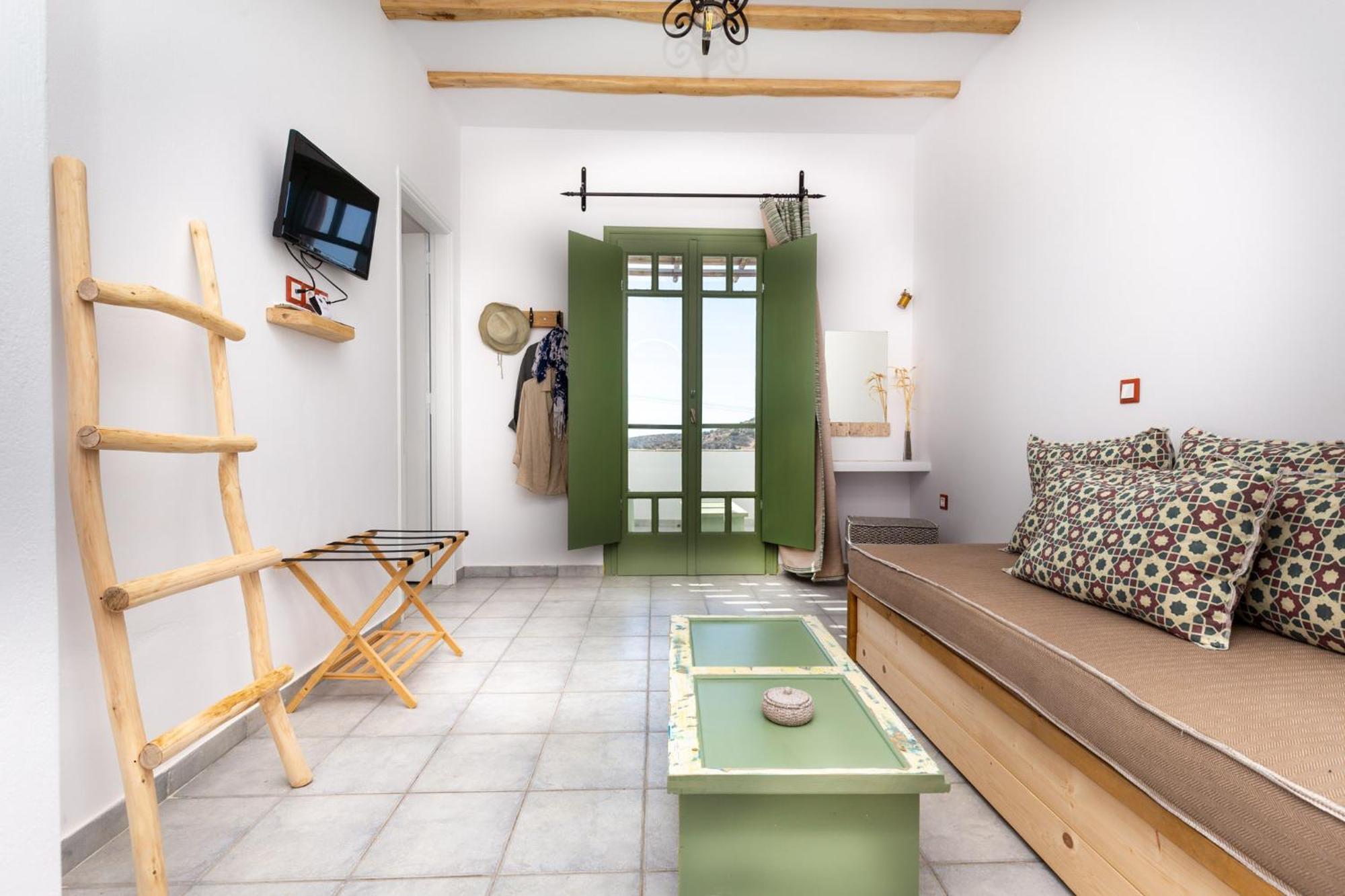 Ailouros Summer Hotel Schoinoussa 외부 사진
